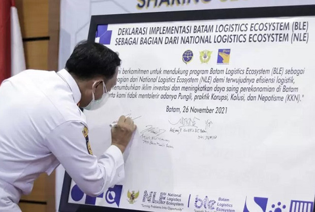 Implementasi Batam Logistics...