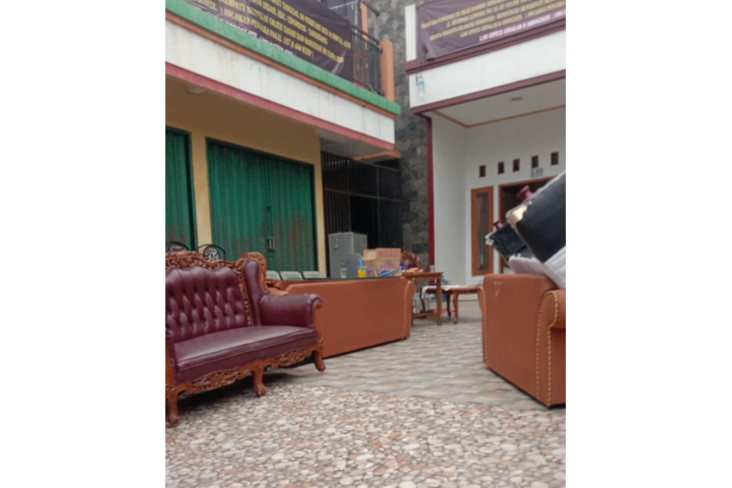 Miris, Keluarga Polisi...