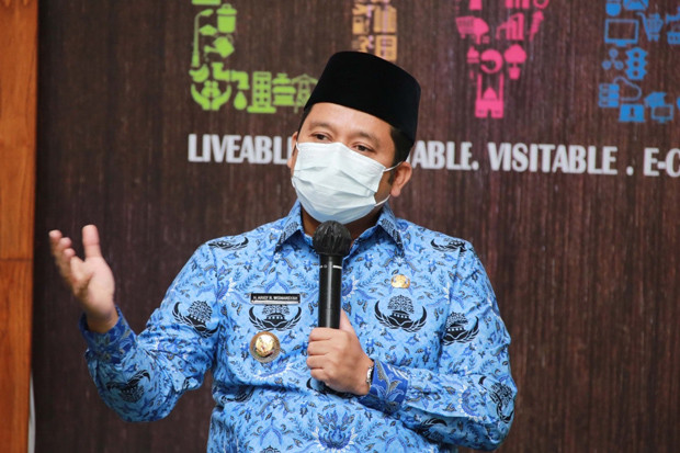 Bentrokan Ormas Pemuda...