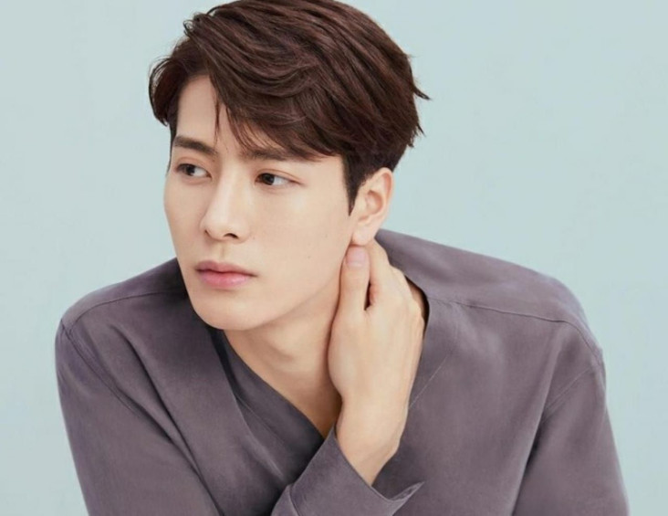 8 Idol K-Pop dengan...