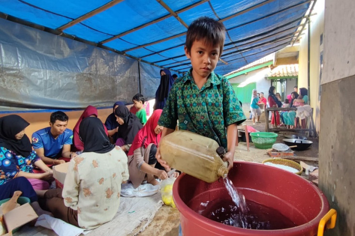Garut Diterjang Banjir...
