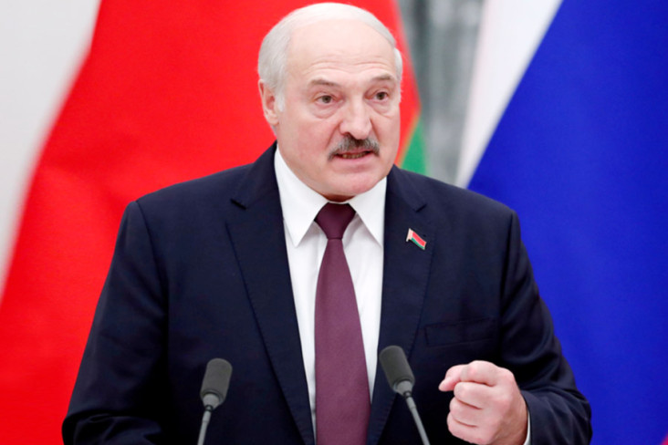 Lukashenko Minta Rusia...