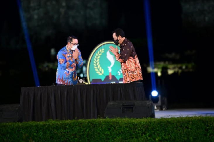 Kenang Masa Lalu, Ridwan...