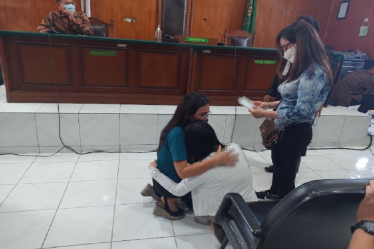 Tangis Pecah Usai Divonis...
