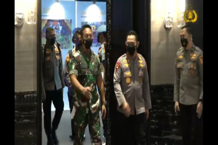 Hindari Bentrok TNI-Polri,...