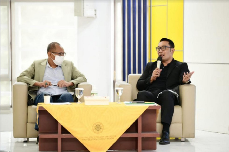 Hadiri Fisipol Leadership...