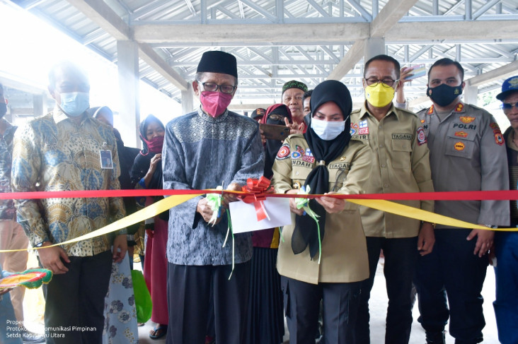 Pasar Smart Rakyat Pertama...