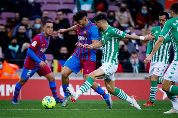 Liga Spanyol 2021/2022,...