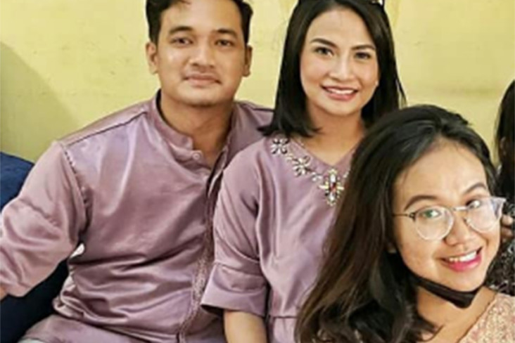 Sahabat Vanessa Angel...