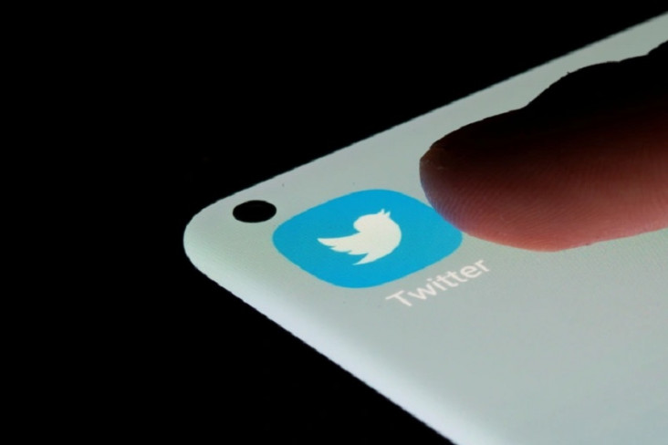 Twitter Hapus Ribuan...