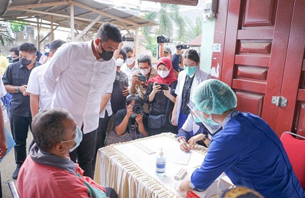 Kepala Daerah Paling...