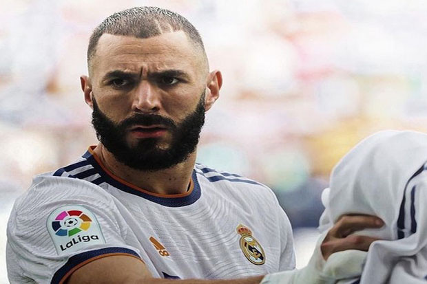 Benzema Absen Lawan...
