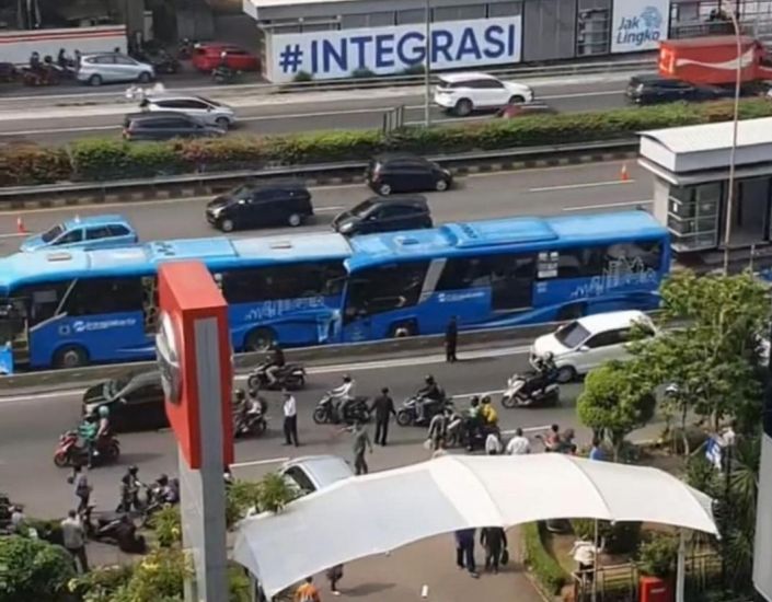Gara-gara Transjakarta...