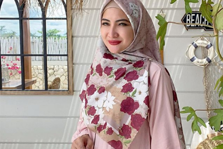 Natalie Sarah Masuk...