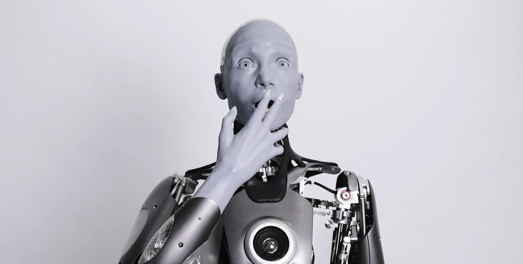 Ngeri dan Kagum, Robot...