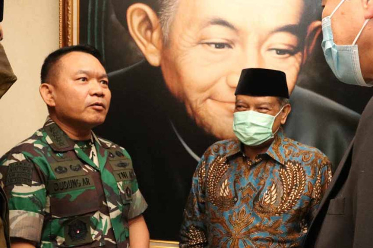 Sowan ke PBNU, Jenderal...