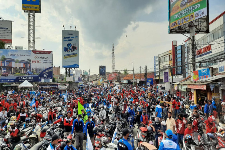 Aksi Buruh Kabupaten...
