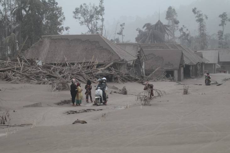 Perindo Peduli Semeru...