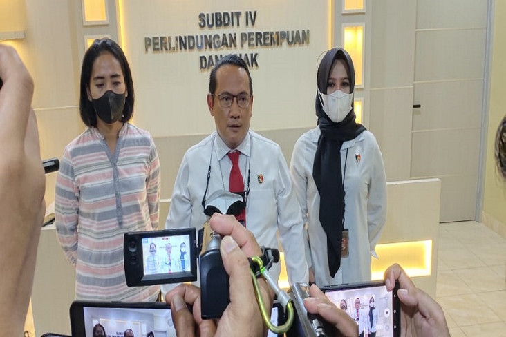 Ditetapkan Tersangka,...