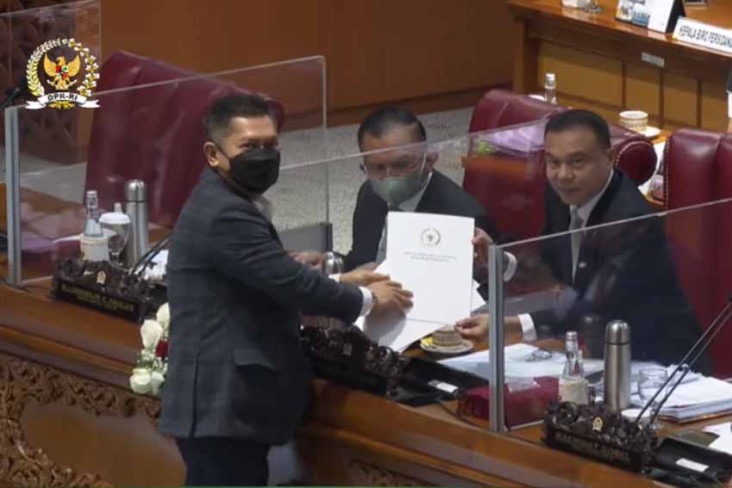 Tok, DPR Sahkan RUU...