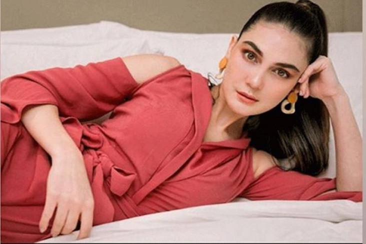 Luna Maya Kesal Sering...