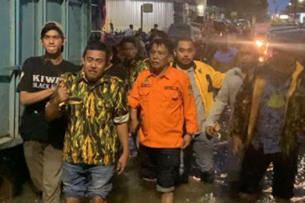 Partai Golkar Bantu...