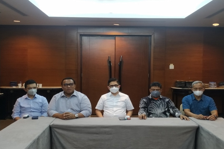 2 Pentolan Buruh dan...