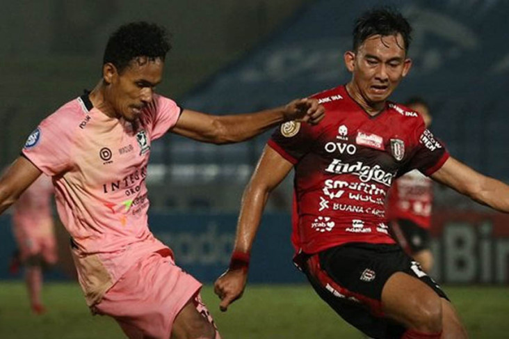Hasil Liga 1 2021/2022:...