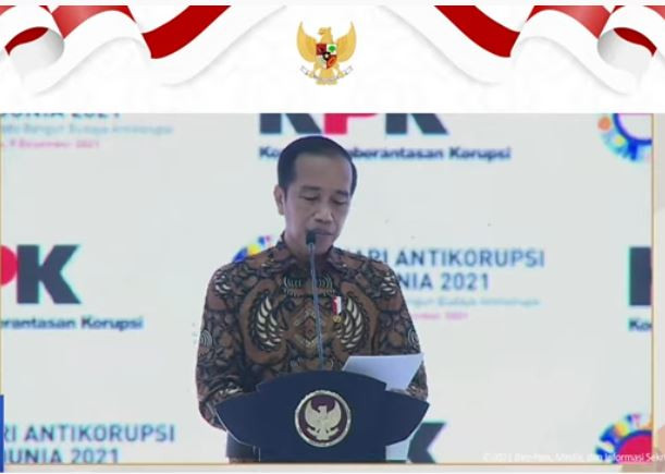 Jokowi Singgung Hukuman...