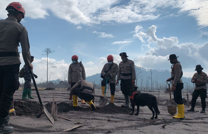 Update Erupsi Gunung...