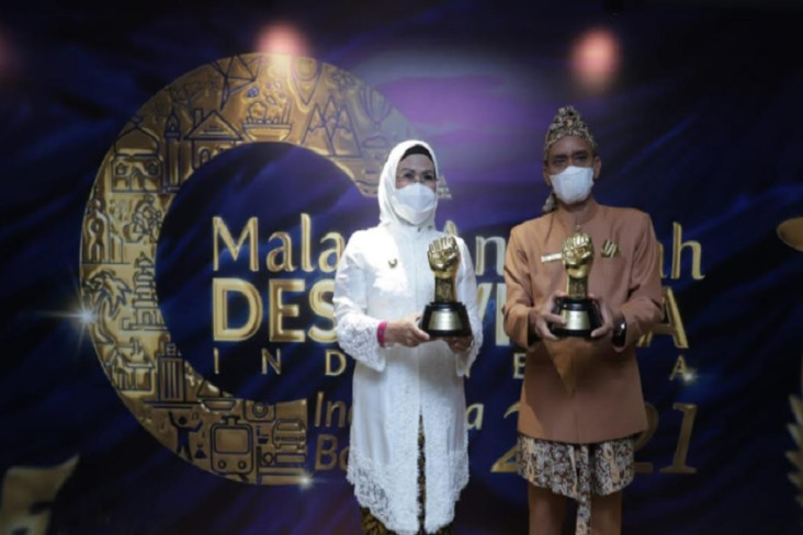 Cikolelet Jadi Desa...