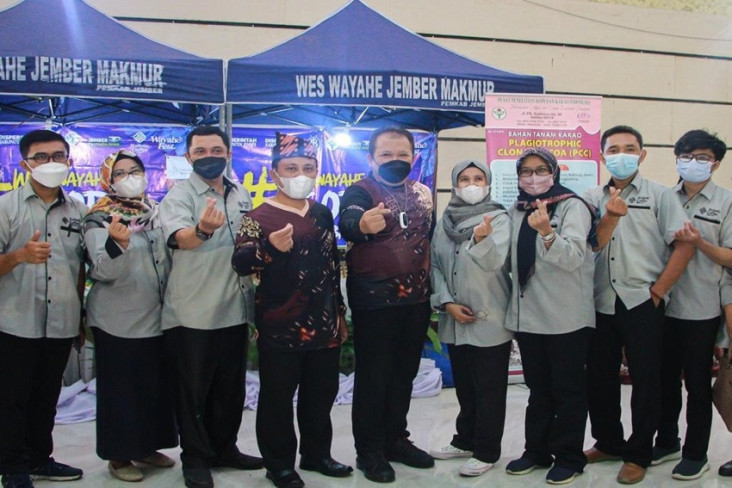 Angkat Potensi Daerah,...