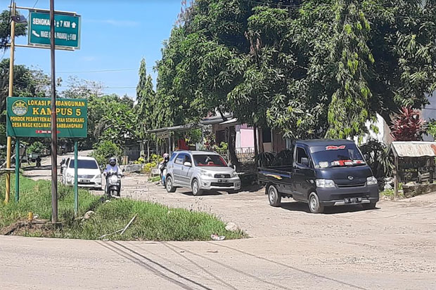 Perbaikan Ruas Ulugalung-Salonro...
