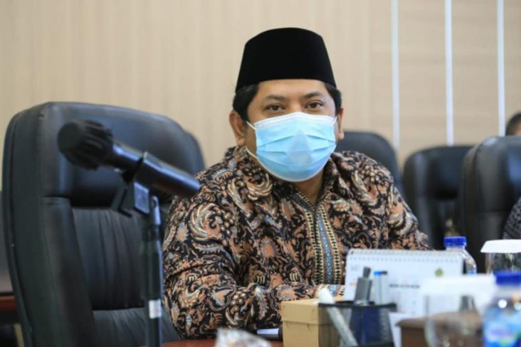 Kasus Pencabulan Santri,...