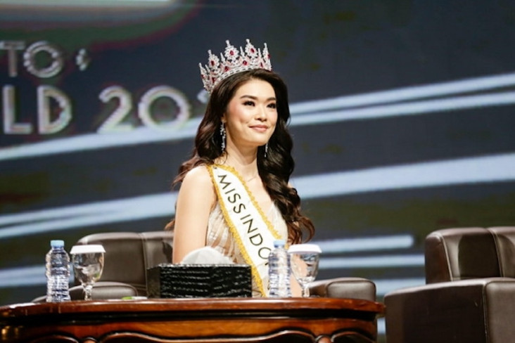 4 Miss Indonesia yang...