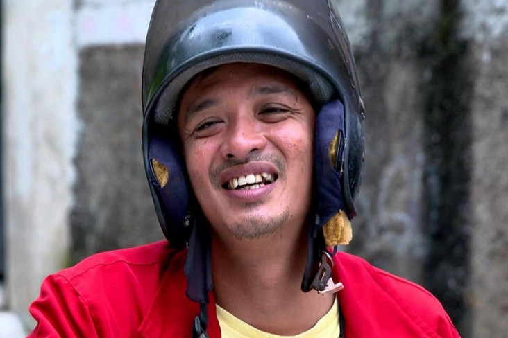 Tukang Ojek Pengkolan...