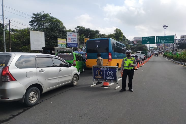 Exit GT Ciawi Macet...