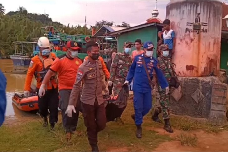 2 Korban Hilang Kecelakaan...
