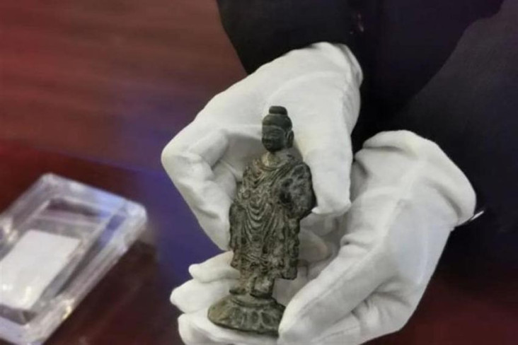 2 Patung Buddha Tertua...
