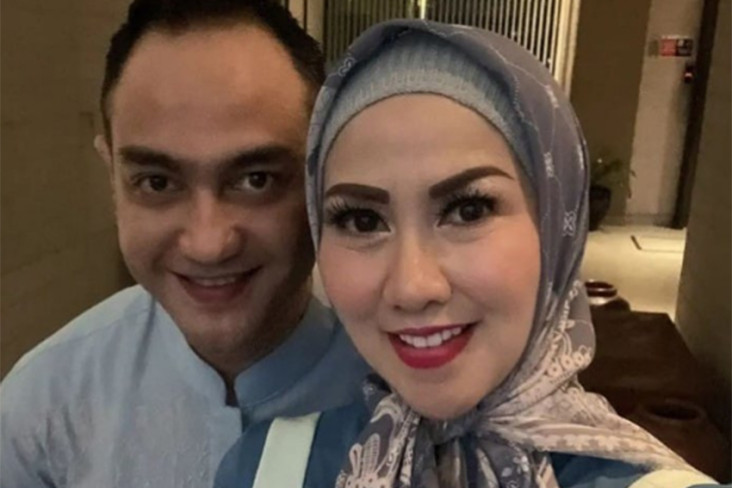 Makin Dekat, Venna Melinda...