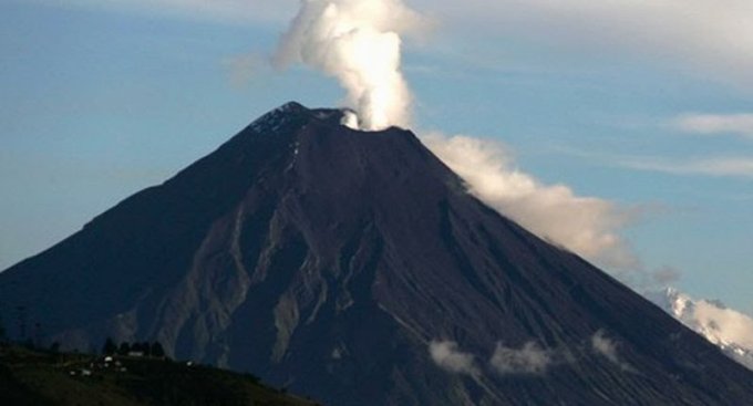Status Awu, Gunung Api...