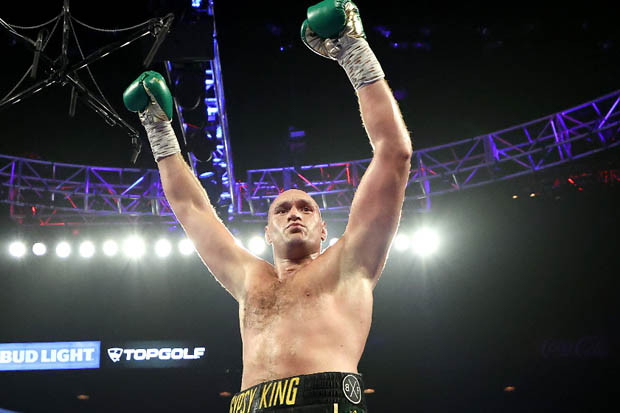 Tyson Fury Bentrok Dillian...