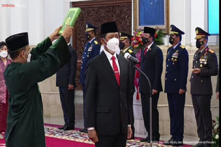 Menteri hingga Anggota...