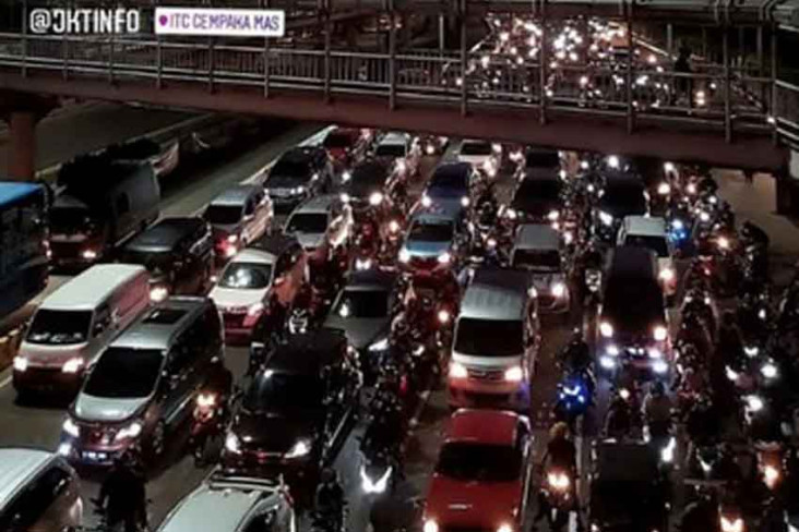 Lalin di Jakarta Sore...