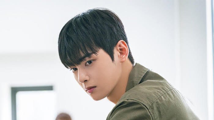 24 Idol K-Pop Gen 3...
