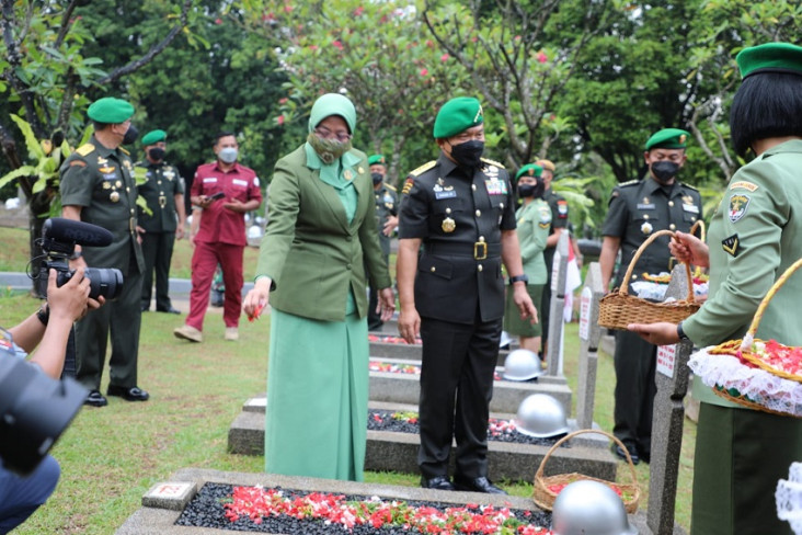 Peringati Hari Juang...