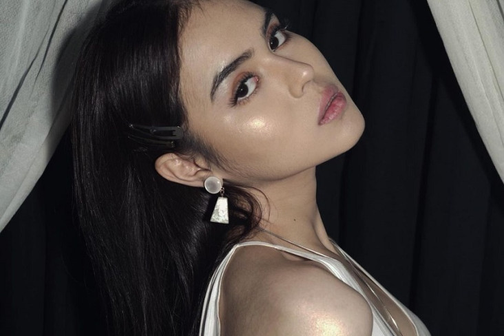 Jenazah Laura Anna Disemayamkan...