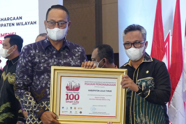 Pemkab Luwu Timur Raih...