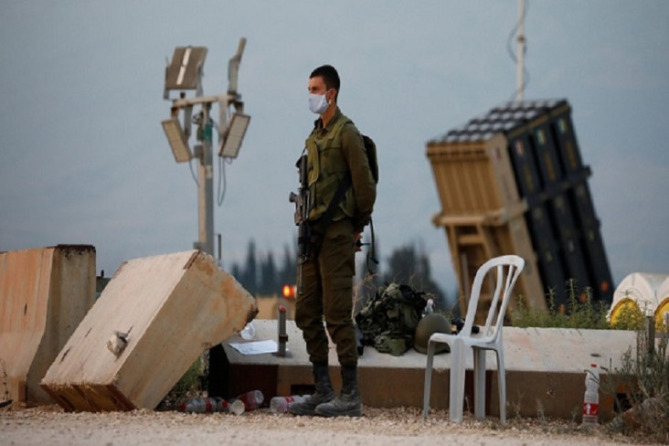 Rudal-rudal Israel Hujani...