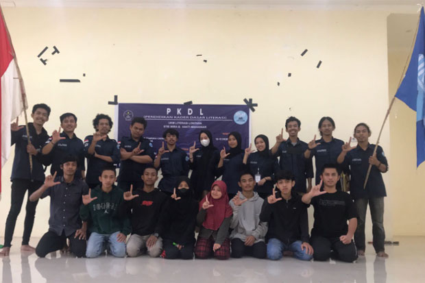 UKM Literasi STIE Wira...